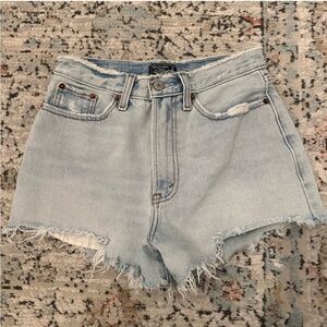 Abercrombie & Fitch Annie High Rise Short | 24